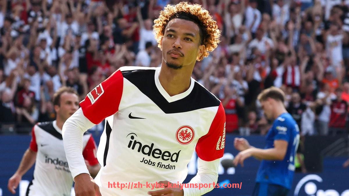 ky开云-英超联赛现行的上场球员数量与替补换人规则