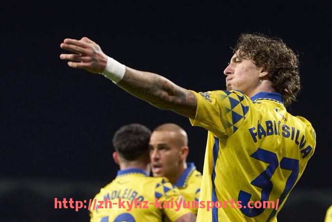 ky开云-意甲与其他欧洲足球联赛的关系与交叉赛事介绍