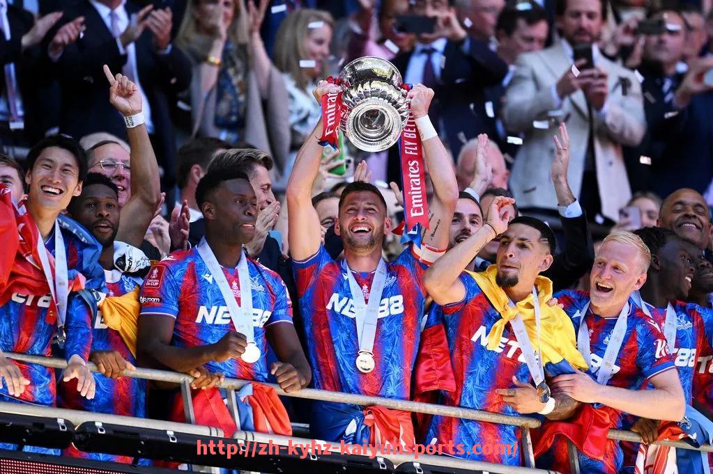 ky开云-世俱杯比赛暂停时间的合理控制标准与裁判执行守则